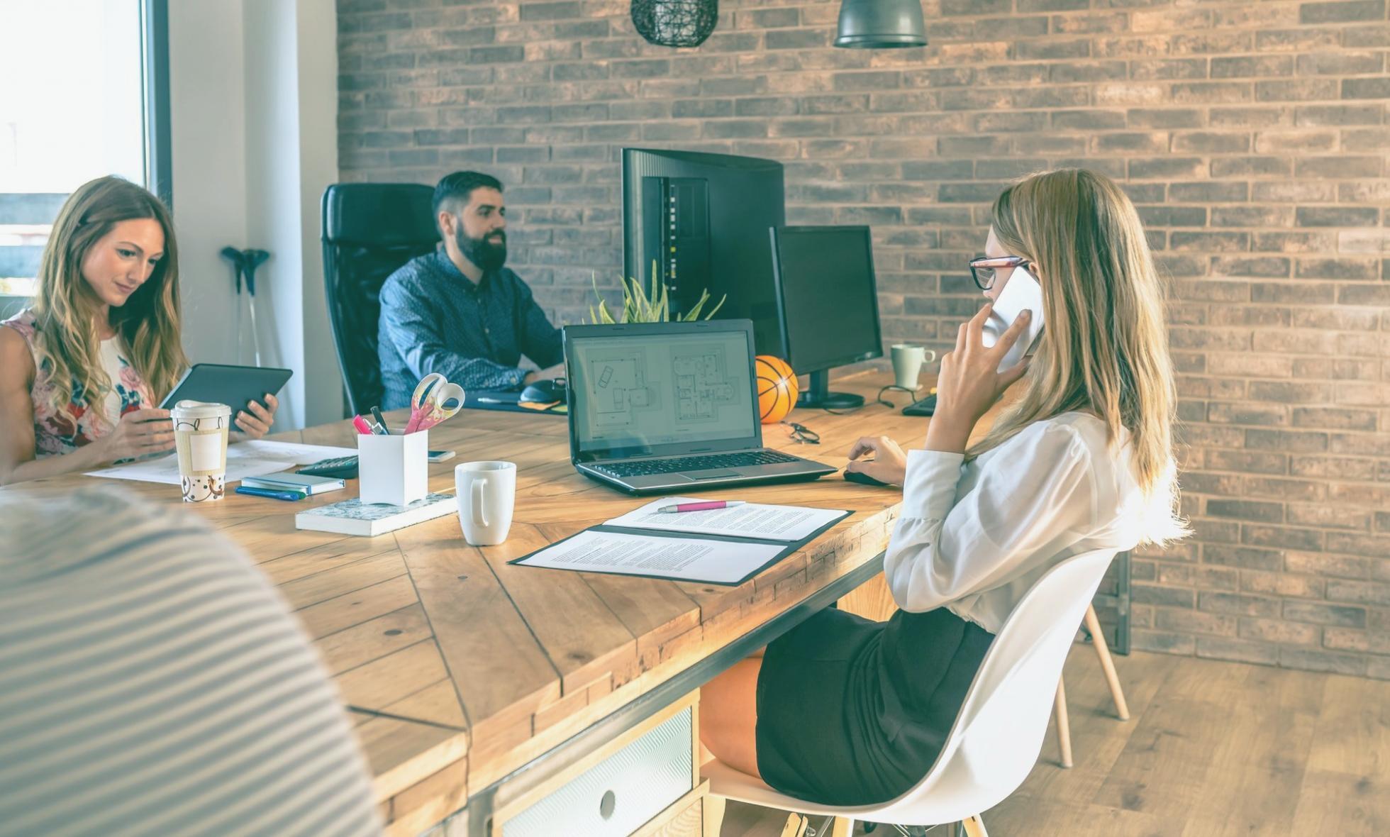 Environnement d'apprentissage entrepreneurial avec analyses financières